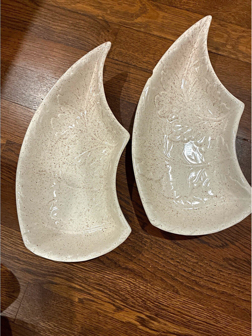 Set of 2 White/Gray Speckled Ceramic Abstract Glossy Candy Dishes Incised